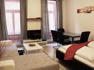 Checkvienna Apartment Romergasse